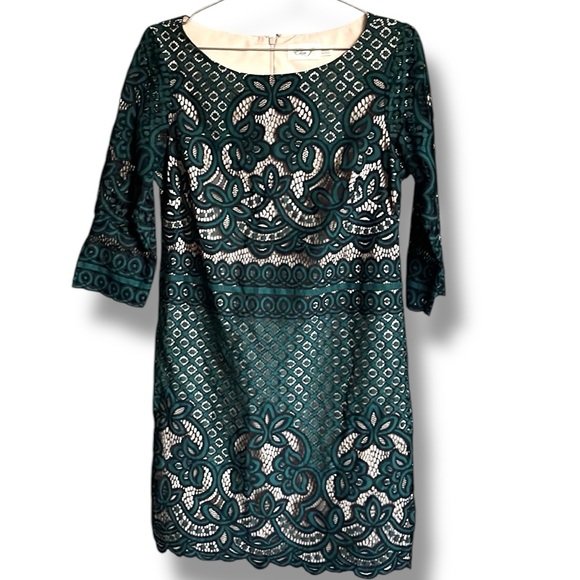 Eliza J Lave Cocktails Quater Long Sleeves Dress Size 10 - Picture 1 of 11